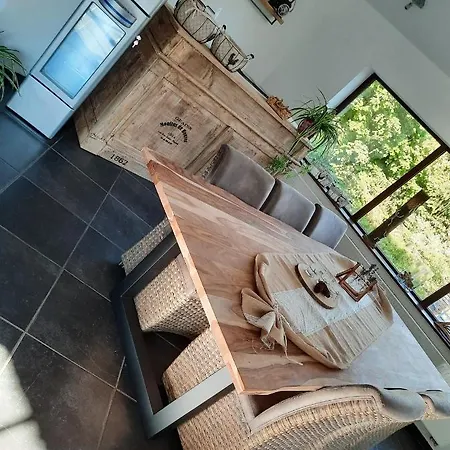Le Charme D Athis Bed & Breakfast
