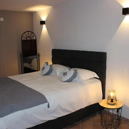 Le Charme D Athis Bed & Breakfast